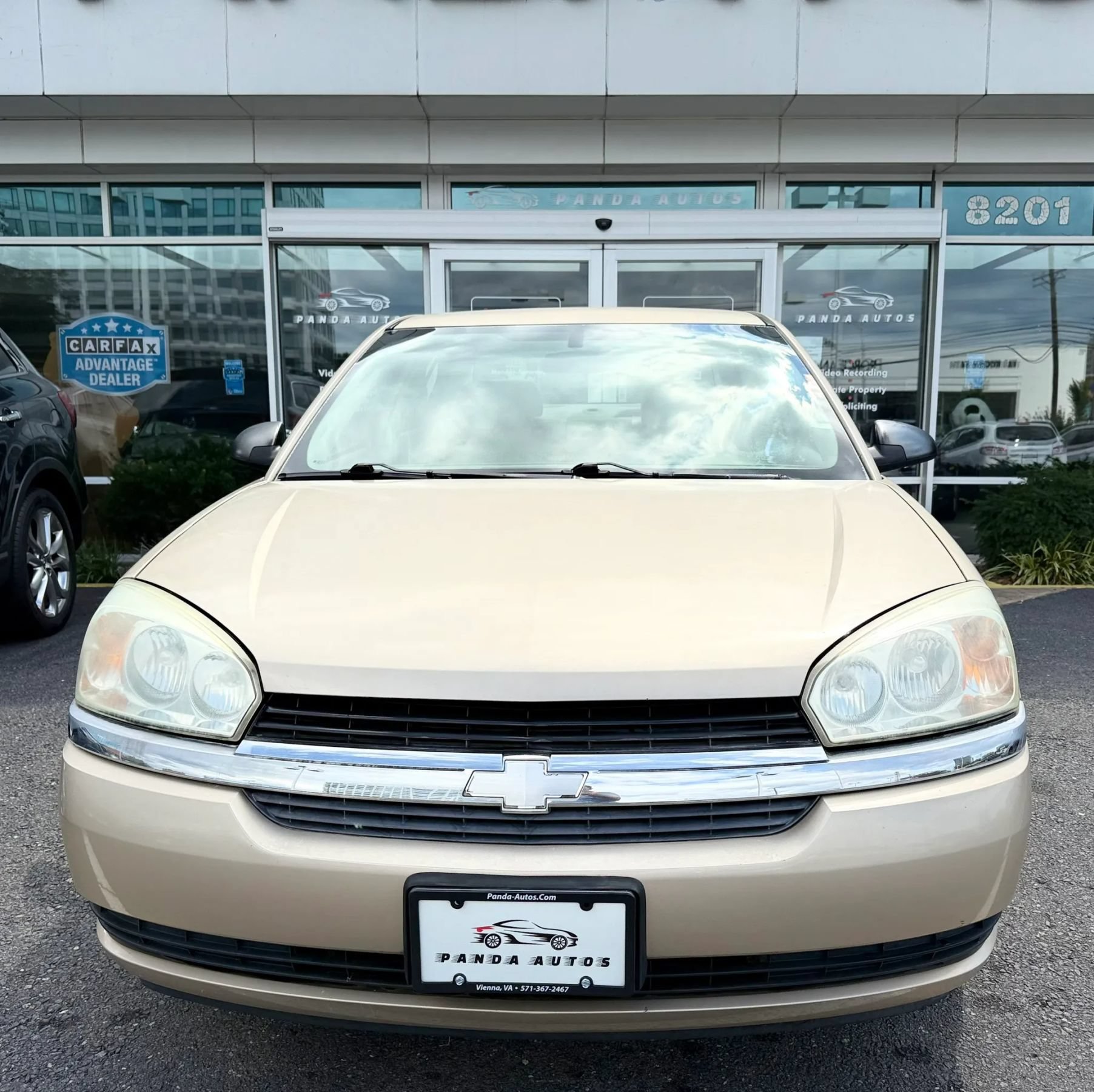 Used 2004 Chevrolet Malibu LS w/ Preferred Equipment Group FWD image 2