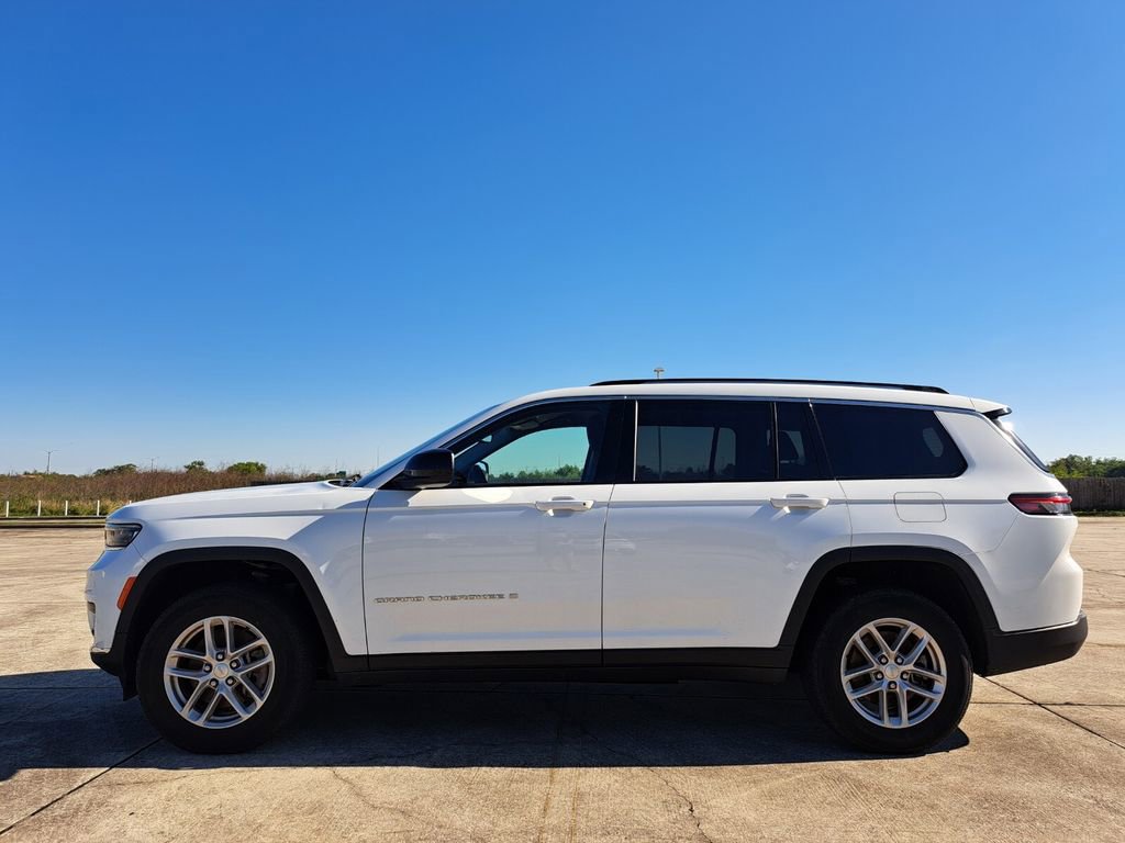 Used 2023 Jeep Grand Cherokee L Laredo image 8
