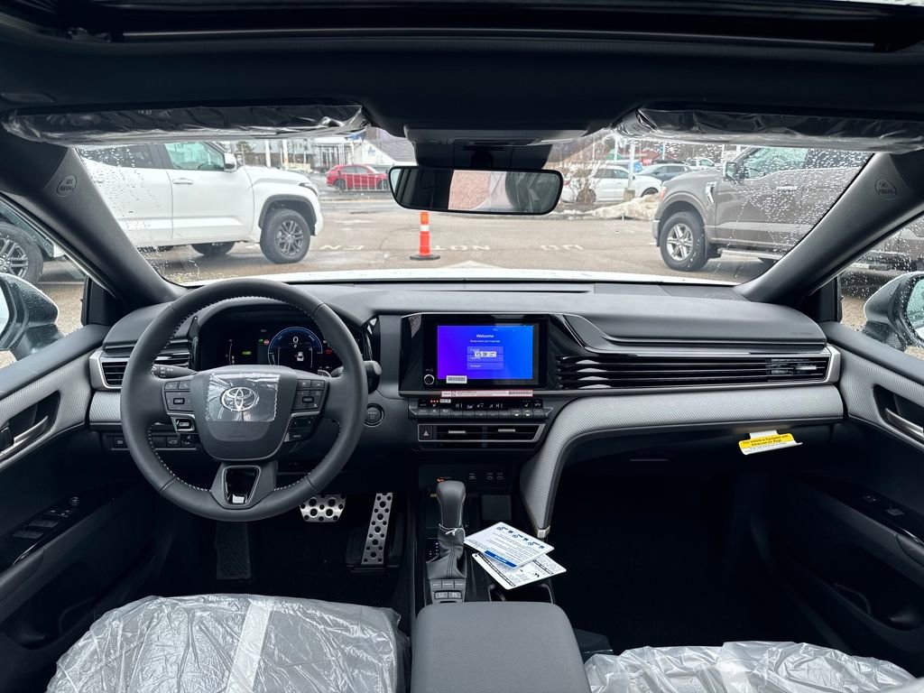 New 2026 Toyota Camry SE image 10