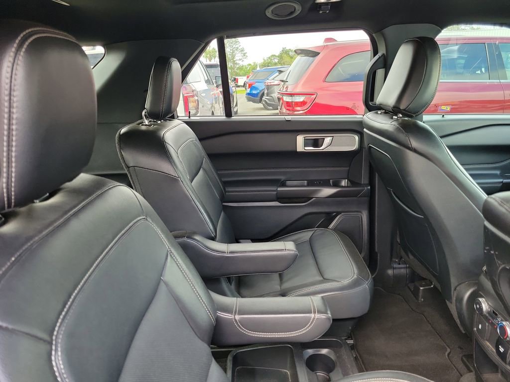 Used 2020 Ford Explorer Limited w/ Class III Trailer Tow Package image 35