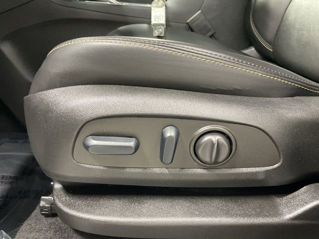 Used 2022 Chevrolet Equinox Premier AWD/4WD image 12