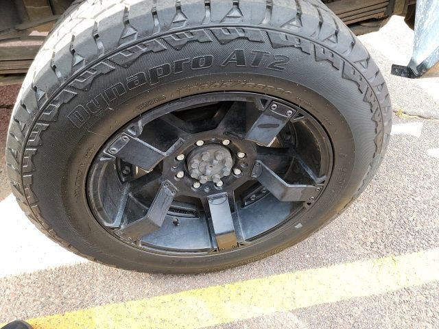 Used 2009 Chevrolet Silverado 2500 LT w/ Exterior Plus Package image 7