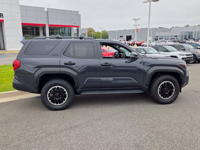 Used 2026 Toyota 4Runner TRD Off-Road Premium AWD/4WD image 12