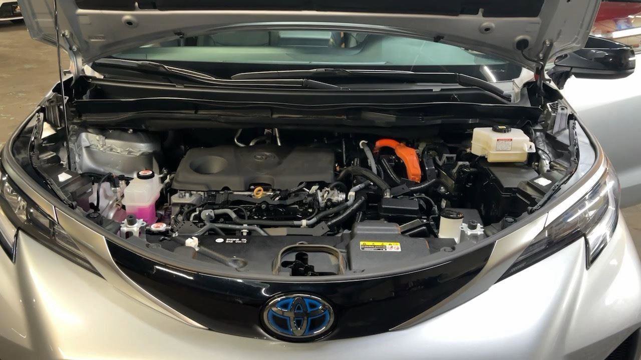 Certified 2022 Toyota Sienna XSE image 39