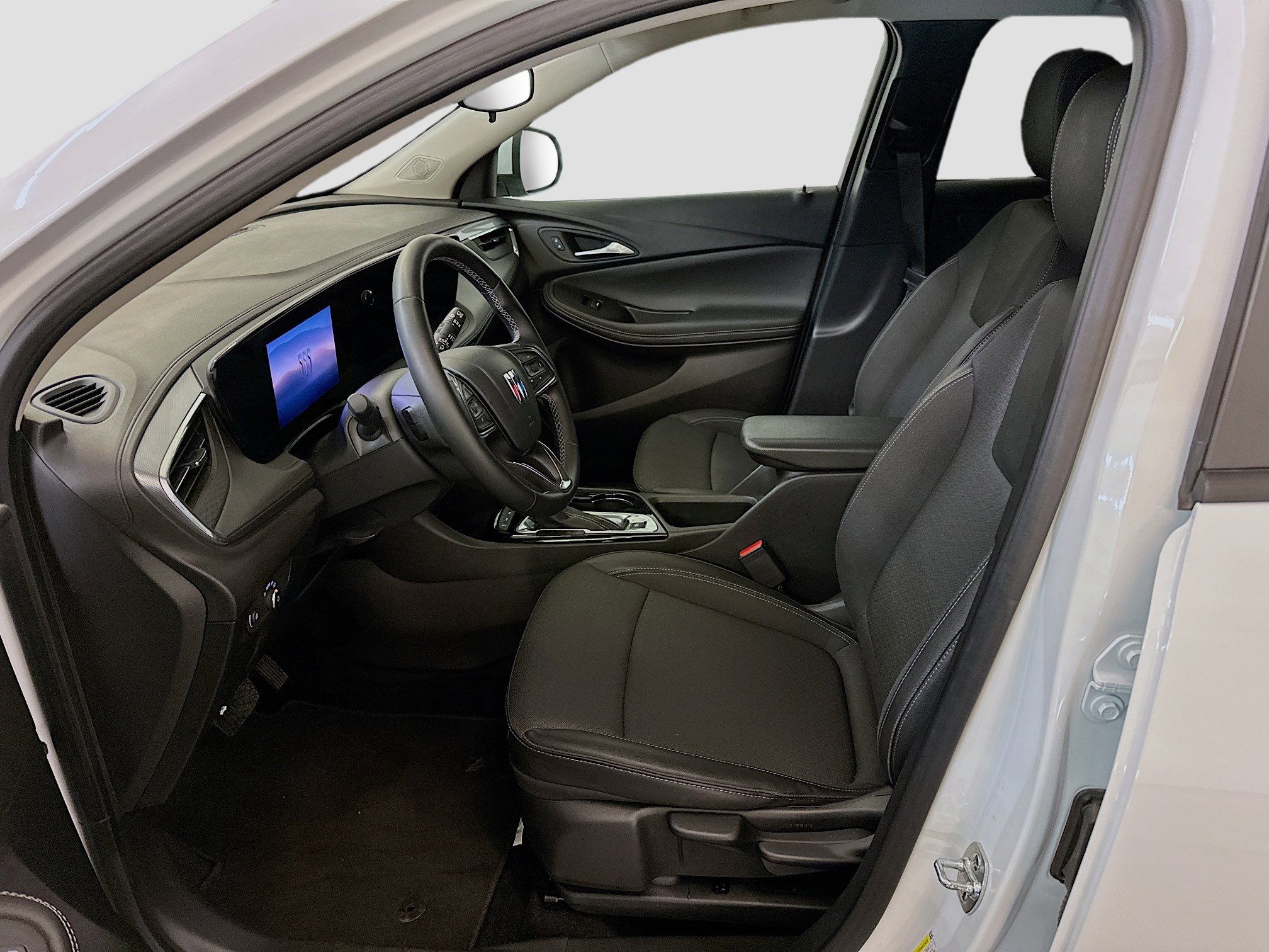 Used 2025 Buick Encore GX Preferred image 13