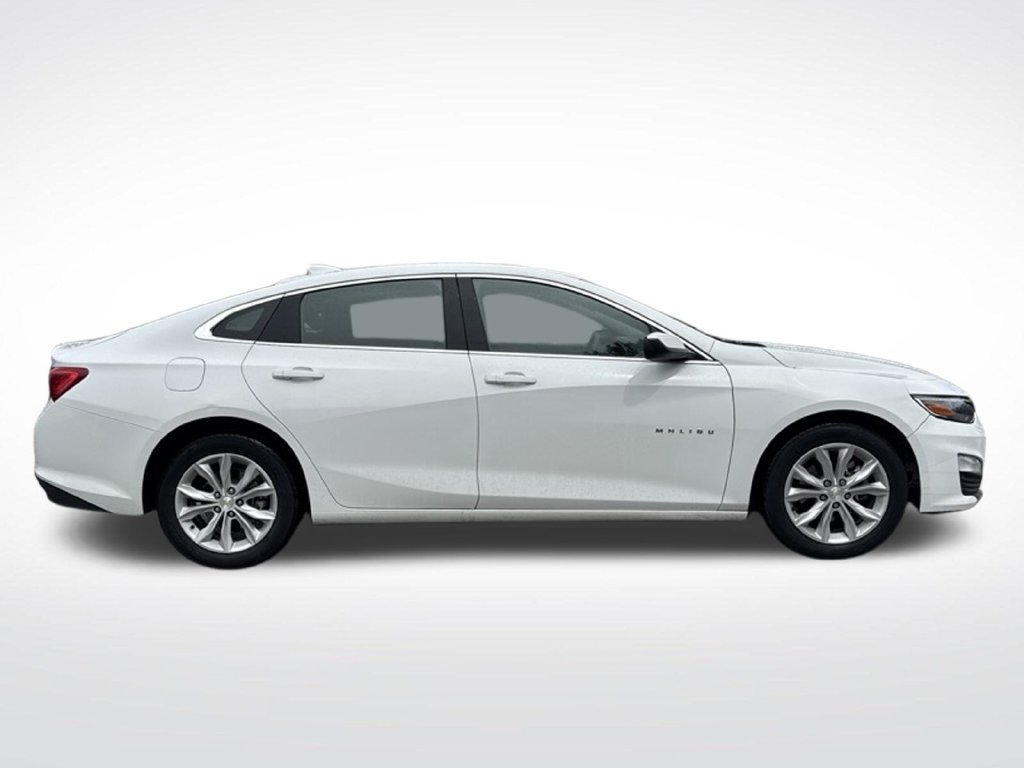 Used 2025 Chevrolet Malibu LT FWD image 4