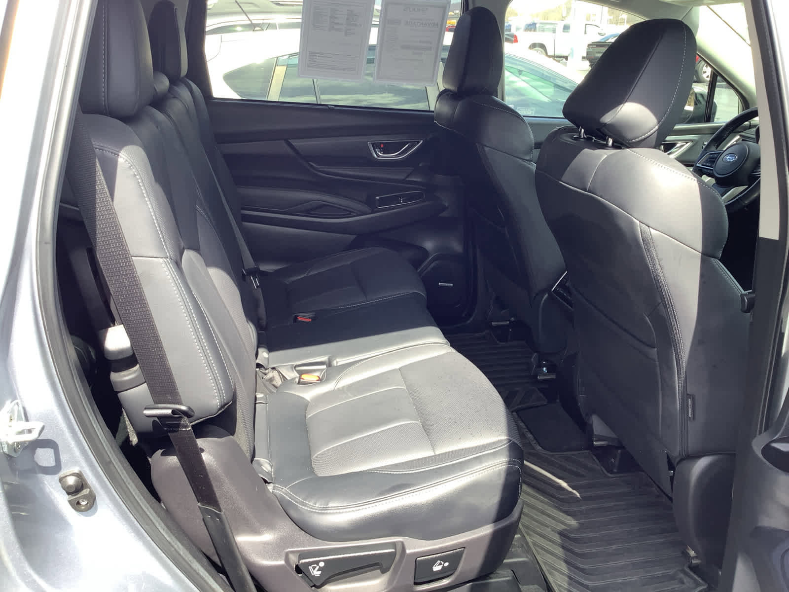 Used 2023 Subaru Ascent Limited w/ Technology Package image 8