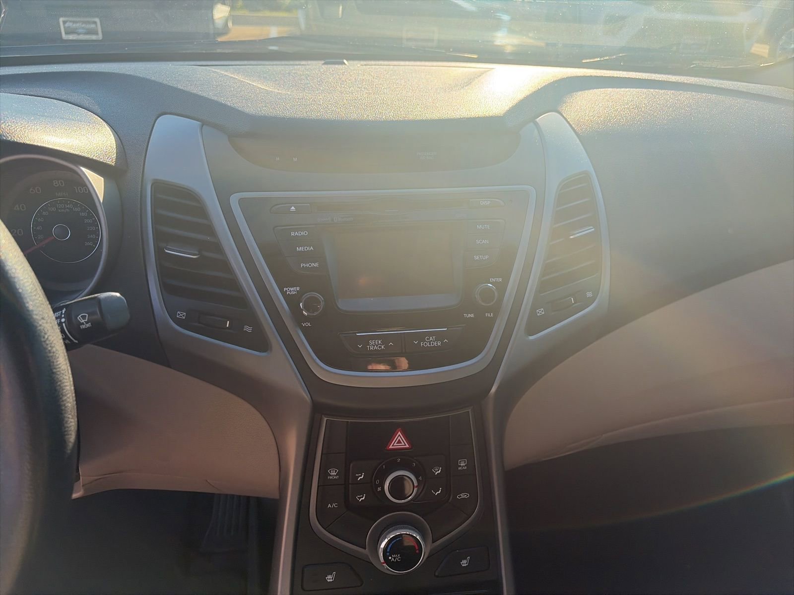 Used 2014 Hyundai Elantra SE w/ Option Group 02 image 18