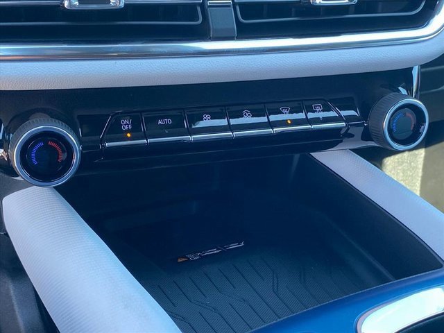 New 2025 Chevrolet Equinox EV LT w/ Convenience Package II image 16