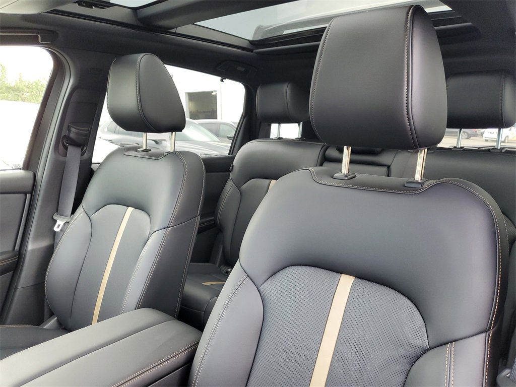 New 2025 MAZDA CX-70 3.3 Turbo w/ Premium Plus Pkg image 14