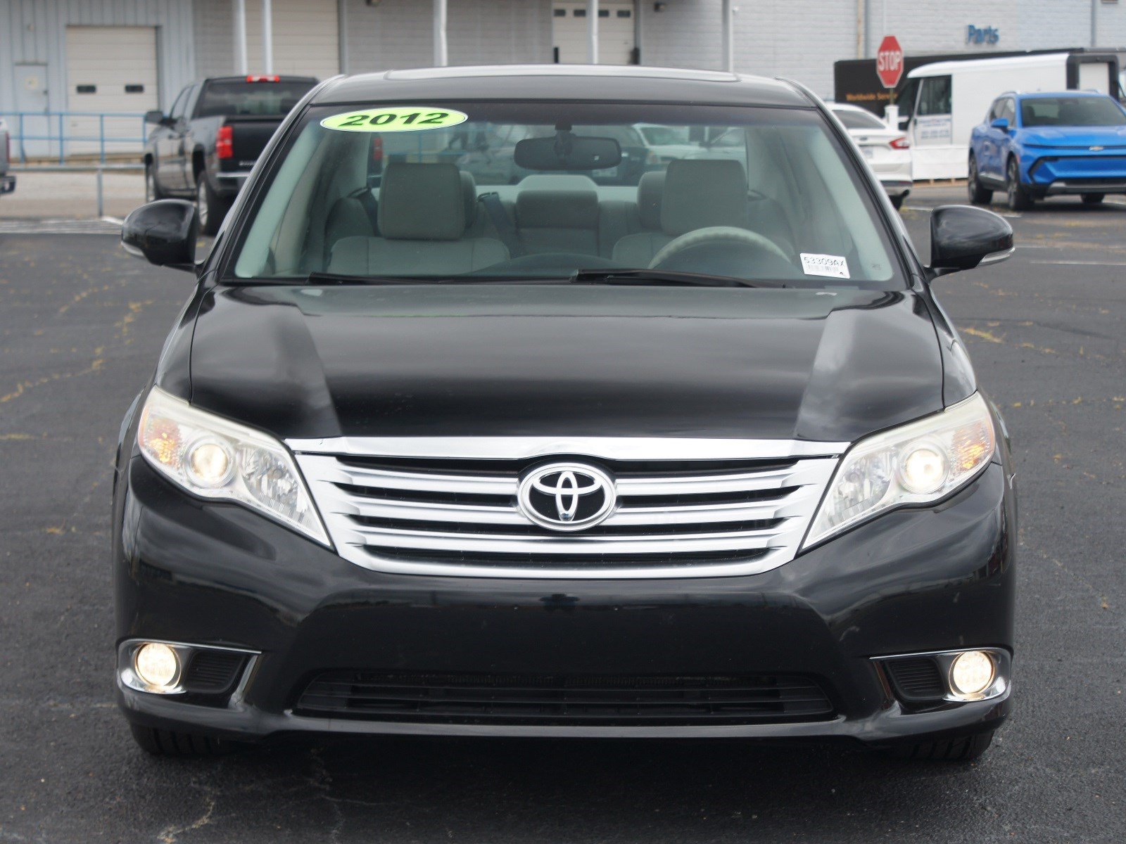 Used 2012 Toyota Avalon FWD image 18
