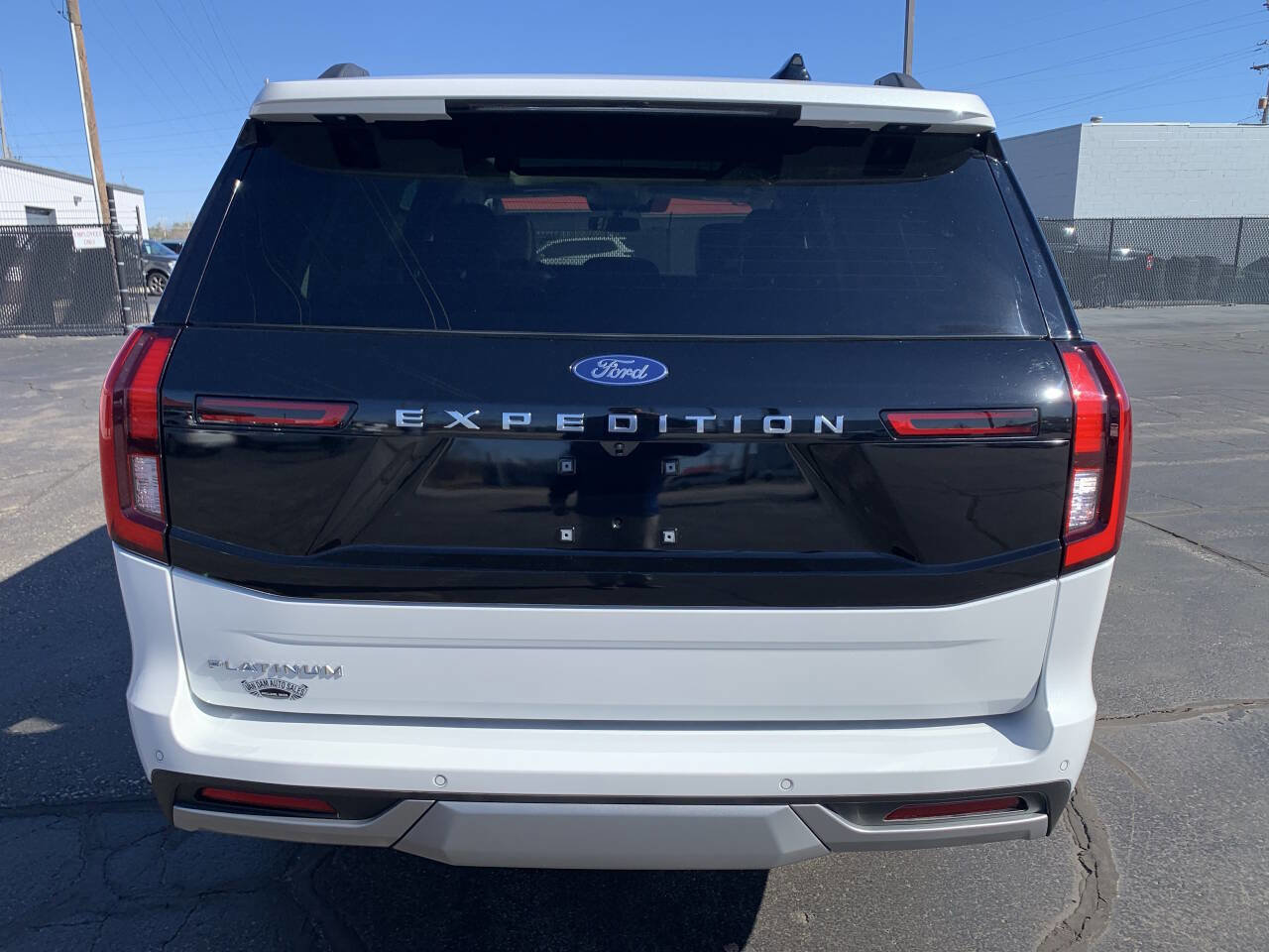 Used 2025 Ford Expedition Platinum w/ Platinum Ultimate Package image 7