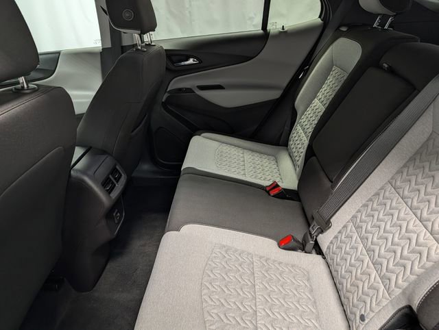 Used 2024 Chevrolet Equinox LS w/ LS Convenience Package image 12