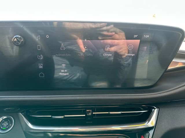 Used 2025 Buick Envista Sport Touring w/ Convenience II Package image 33