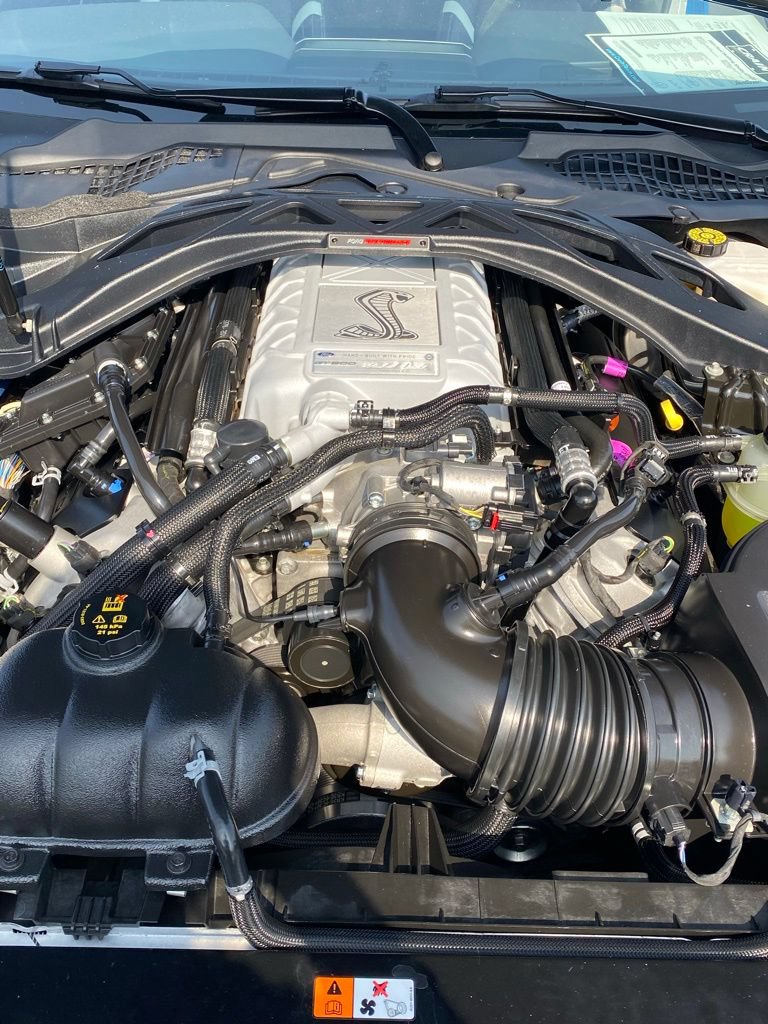 Used 2021 Ford Mustang Shelby GT500 w/ Technology Package RWD image 32