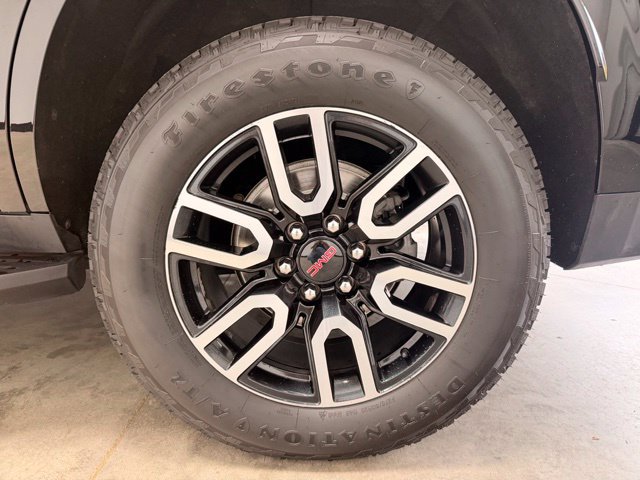 Used 2021 GMC Yukon AT4 w/ Rear Media and Nav Package AWD/4WD image 14