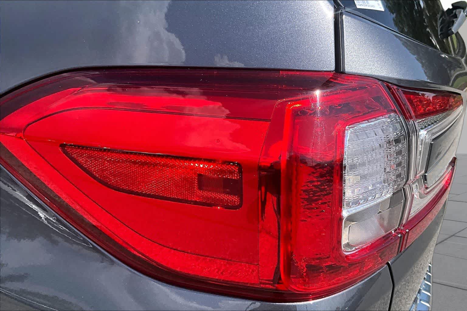 Used 2023 Subaru Ascent Premium w/ Convenience Package AWD/4WD image 28