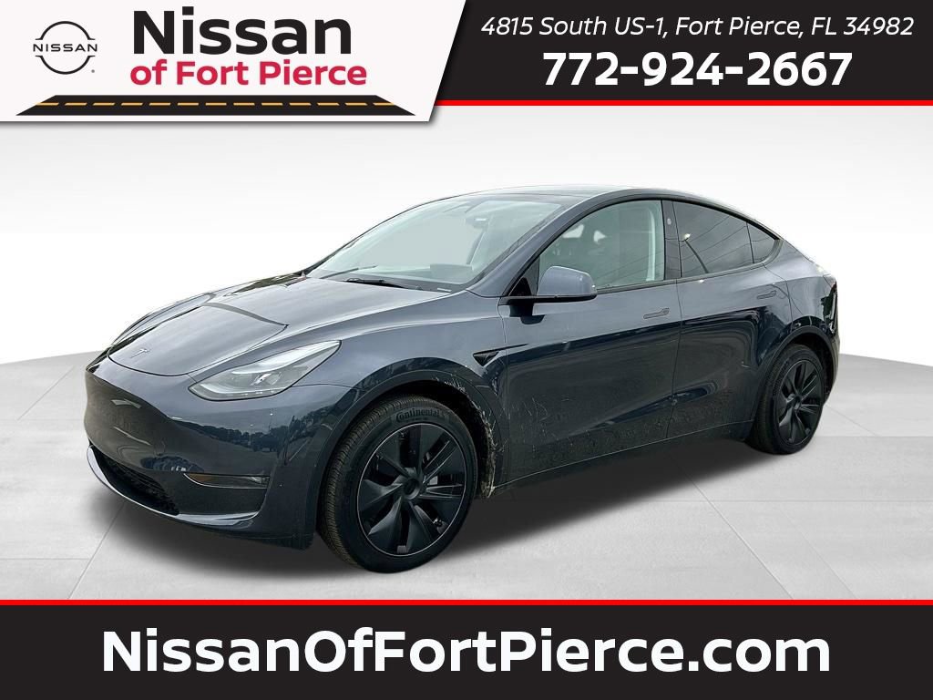 Used 2025 Tesla Model Y Long Range image 1