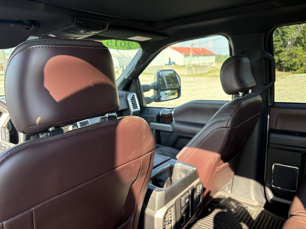 Used 2015 Ford F150 Platinum w/ Equipment Group 701A Luxury AWD/4WD image 35