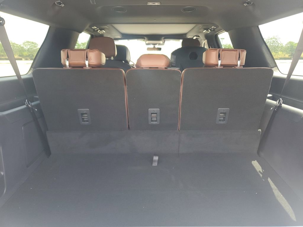 New 2025 Lincoln Navigator L Reserve image 6