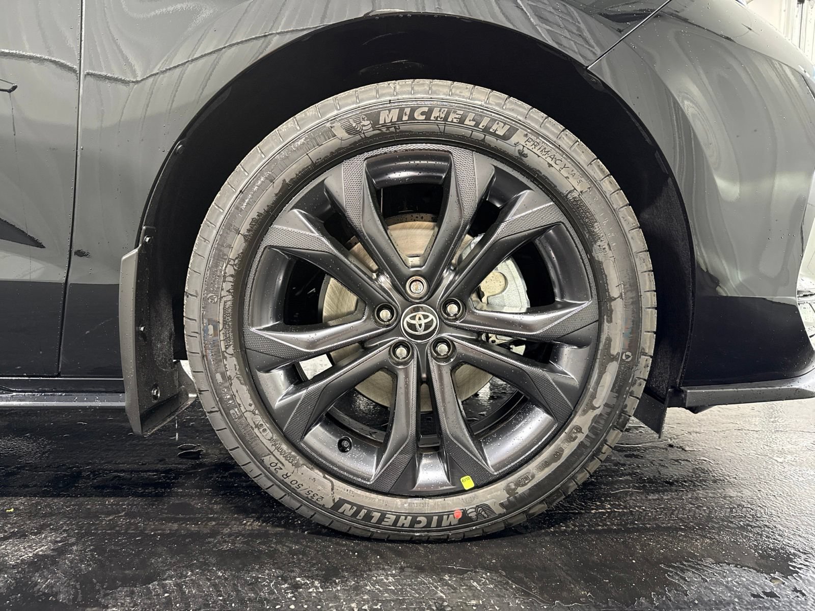 New 2026 Toyota Sienna XSE FWD image 9