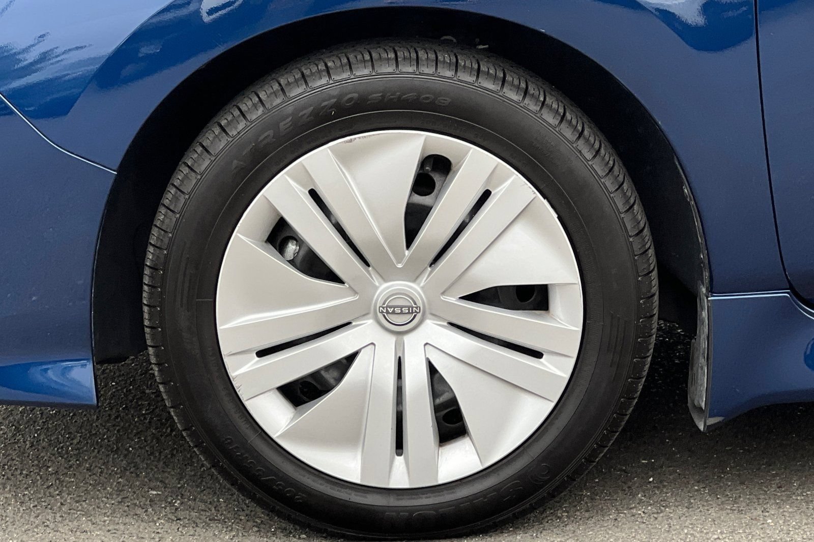 Certified 2025 Nissan Leaf S FWD image 32