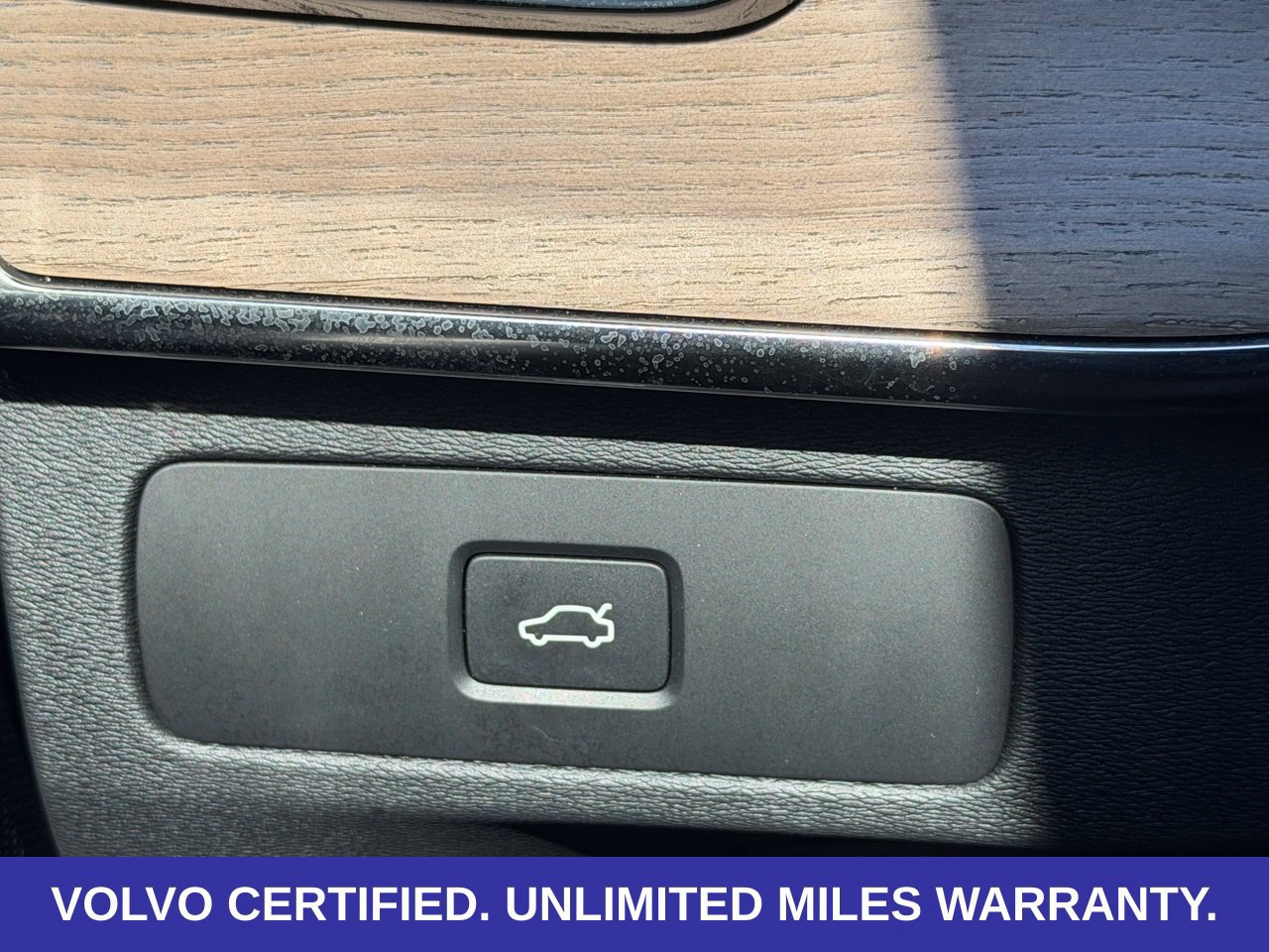 Certified 2026 Volvo XC90 B6 Plus AWD/4WD image 23