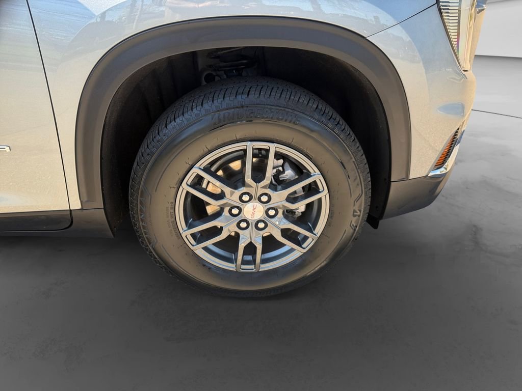 Used 2025 GMC Acadia Elevation FWD image 30