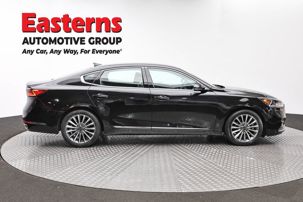 Used 2019 Kia Cadenza Premium image 4