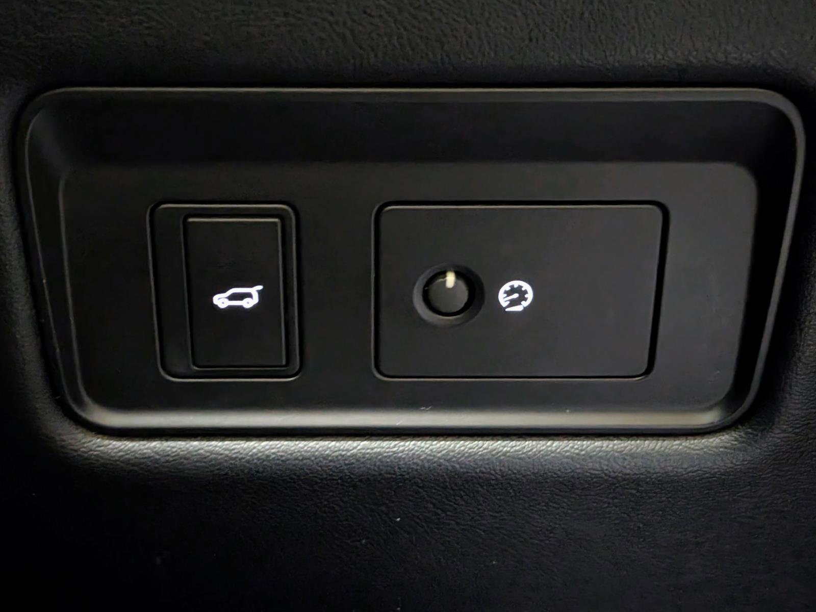 Used 2019 Land Rover Range Rover Sport HSE Dynamic image 30