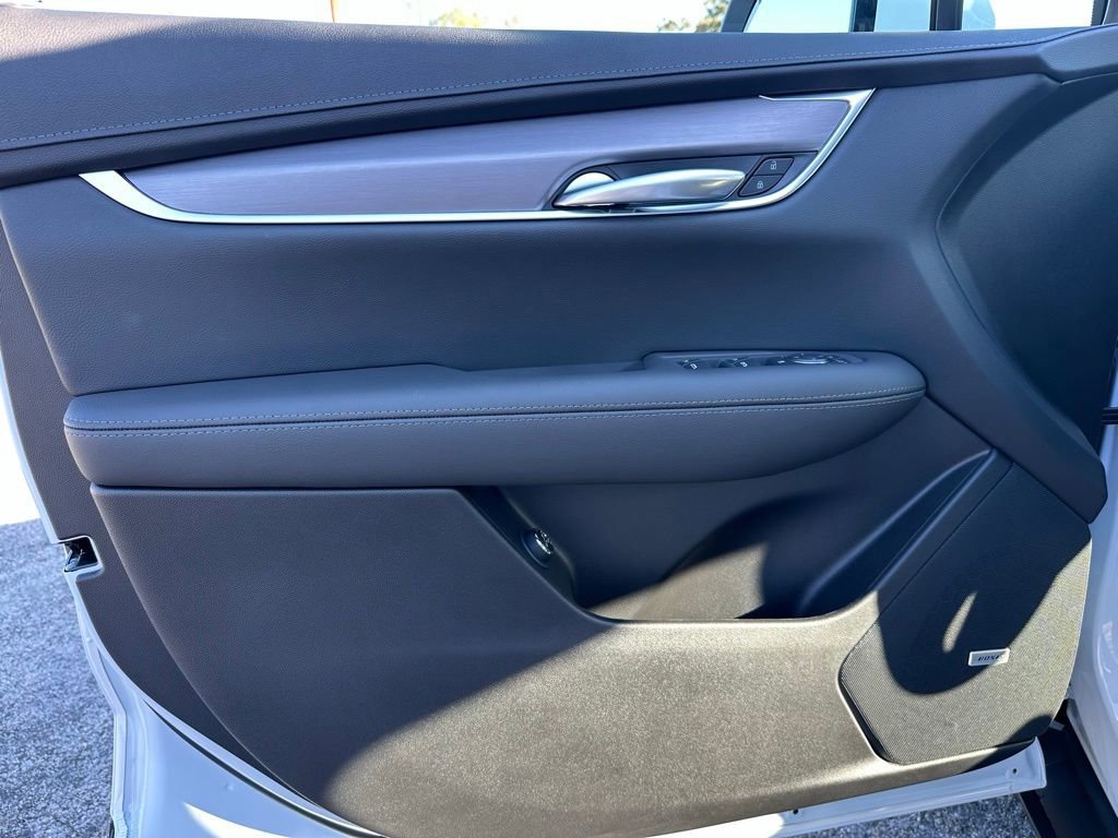 New 2026 Cadillac XT5 Luxury FWD image 24