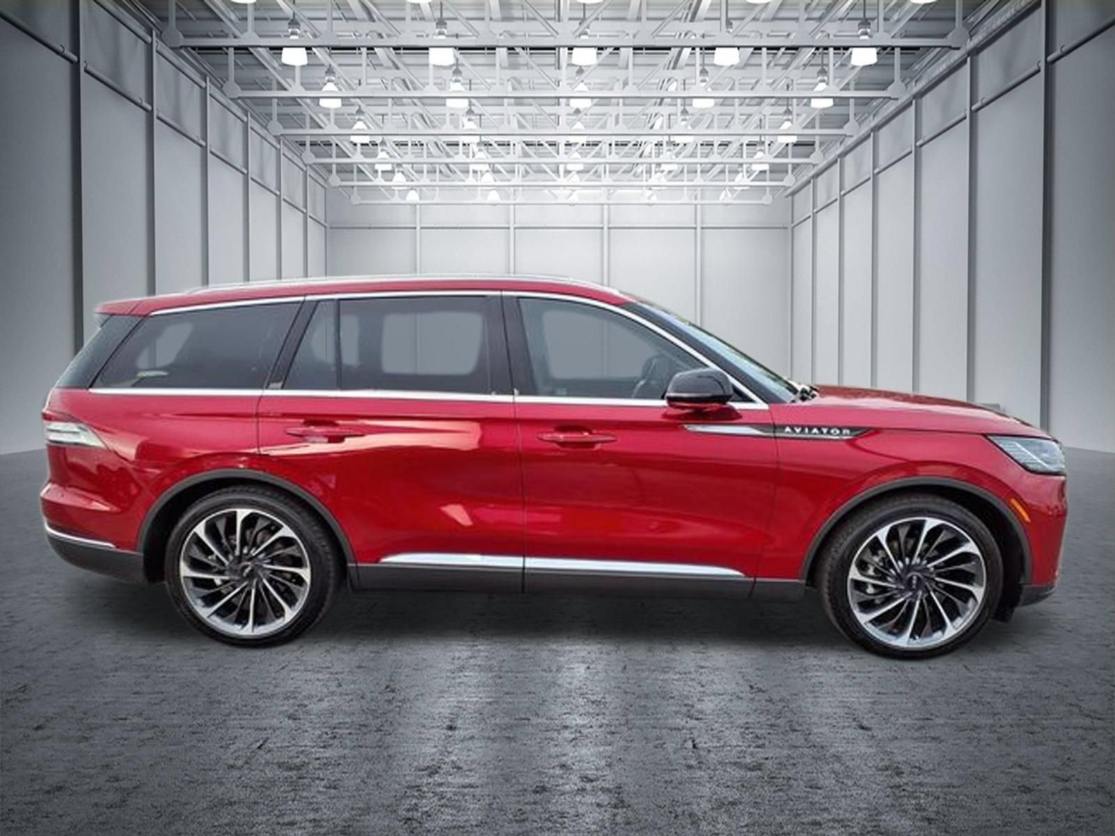 Used 2025 Lincoln Aviator Reserve w/ Equipment Group 201A AWD/4WD image 6