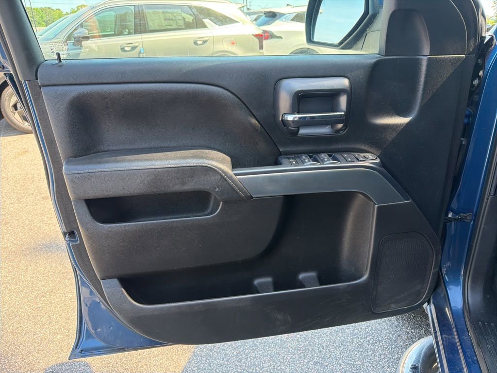 Used 2018 Chevrolet Silverado 1500 LT w/ All Star Edition RWD image 12