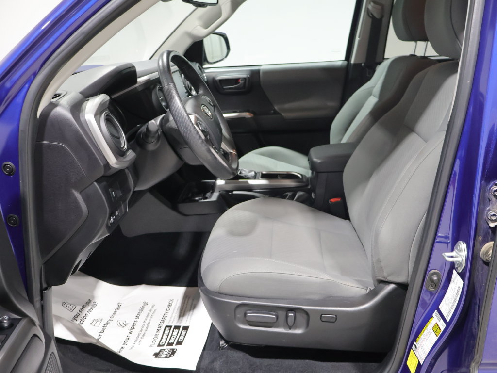Certified 2023 Toyota Tacoma SR5 AWD/4WD image 11