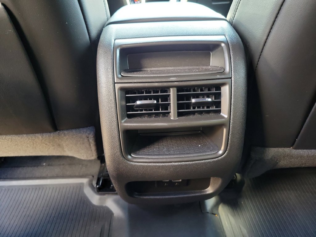 Used 2023 Cadillac XT5 Premium Luxury w/ LPO, Floor Liner Package AWD/4WD image 17