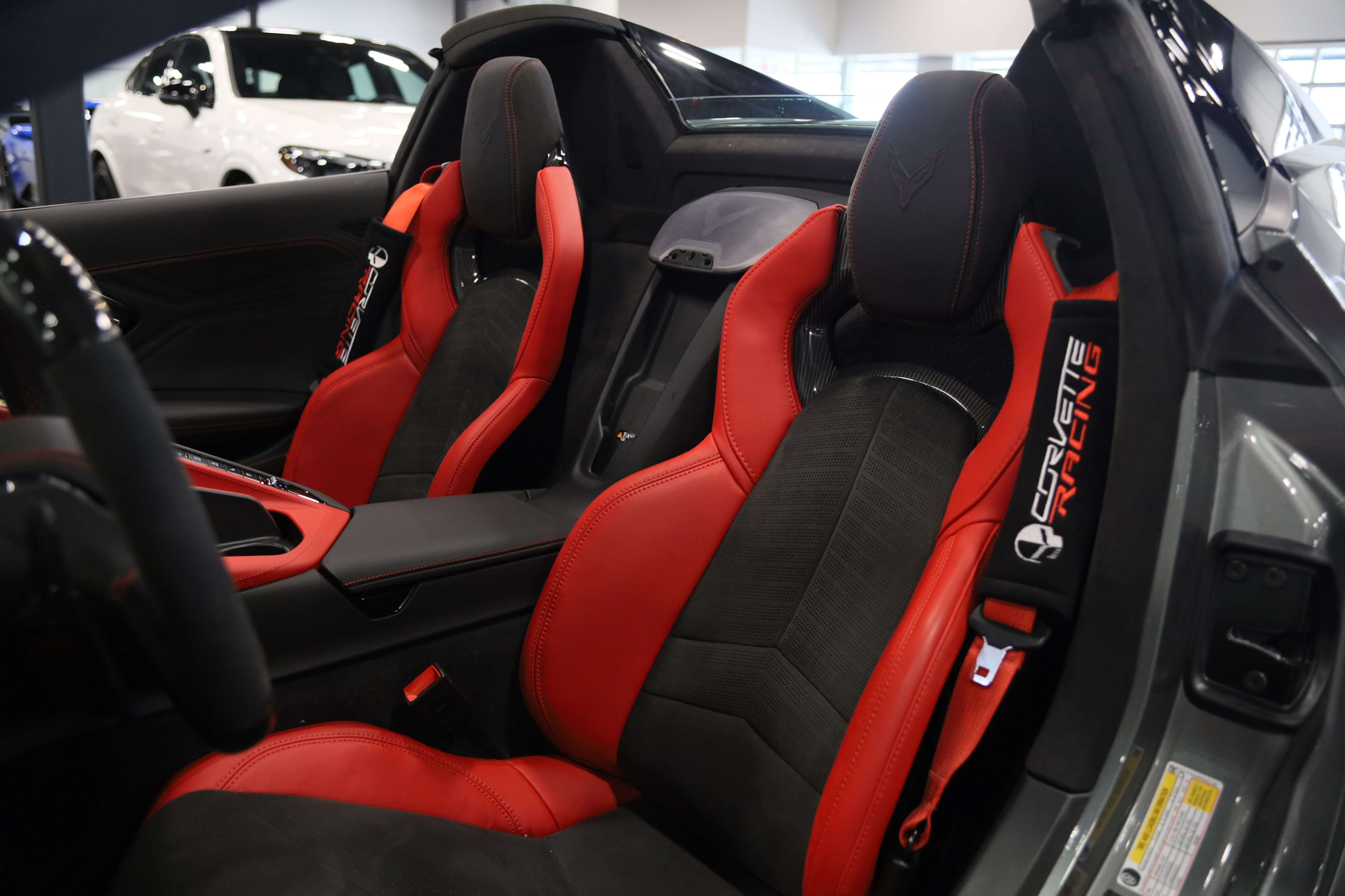 Used 2024 Chevrolet Corvette Z06 RWD image 19