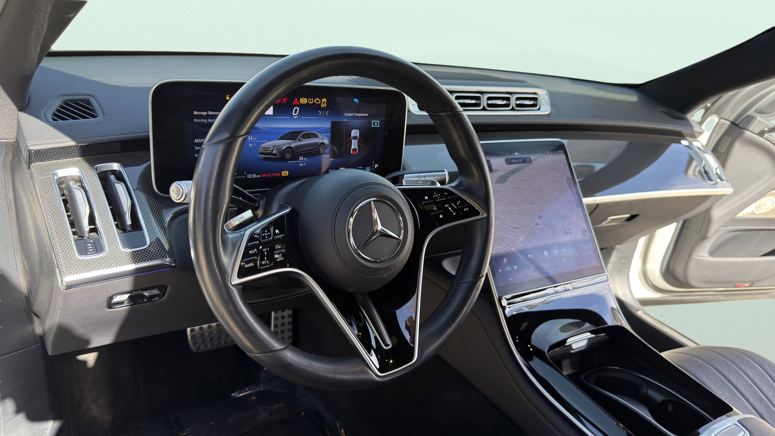 Used 2022 Mercedes-Benz S 500 S 500 w/ AMG Line Package image 17