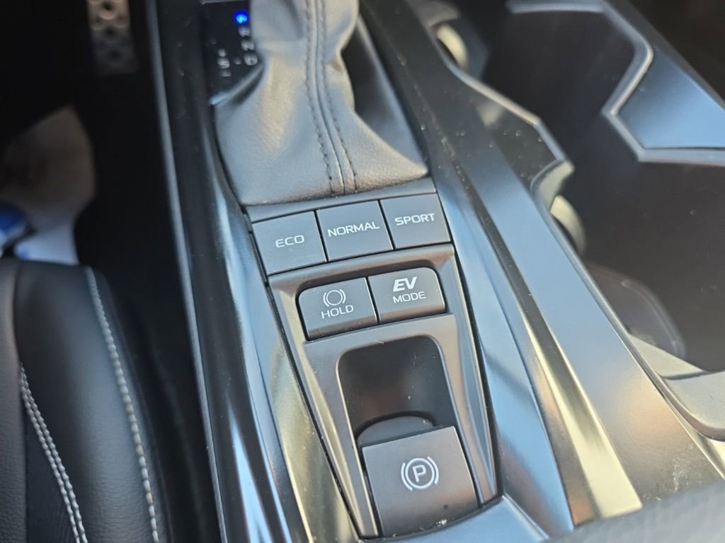 Used 2025 Toyota Camry SE w/ Convenience Package image 26