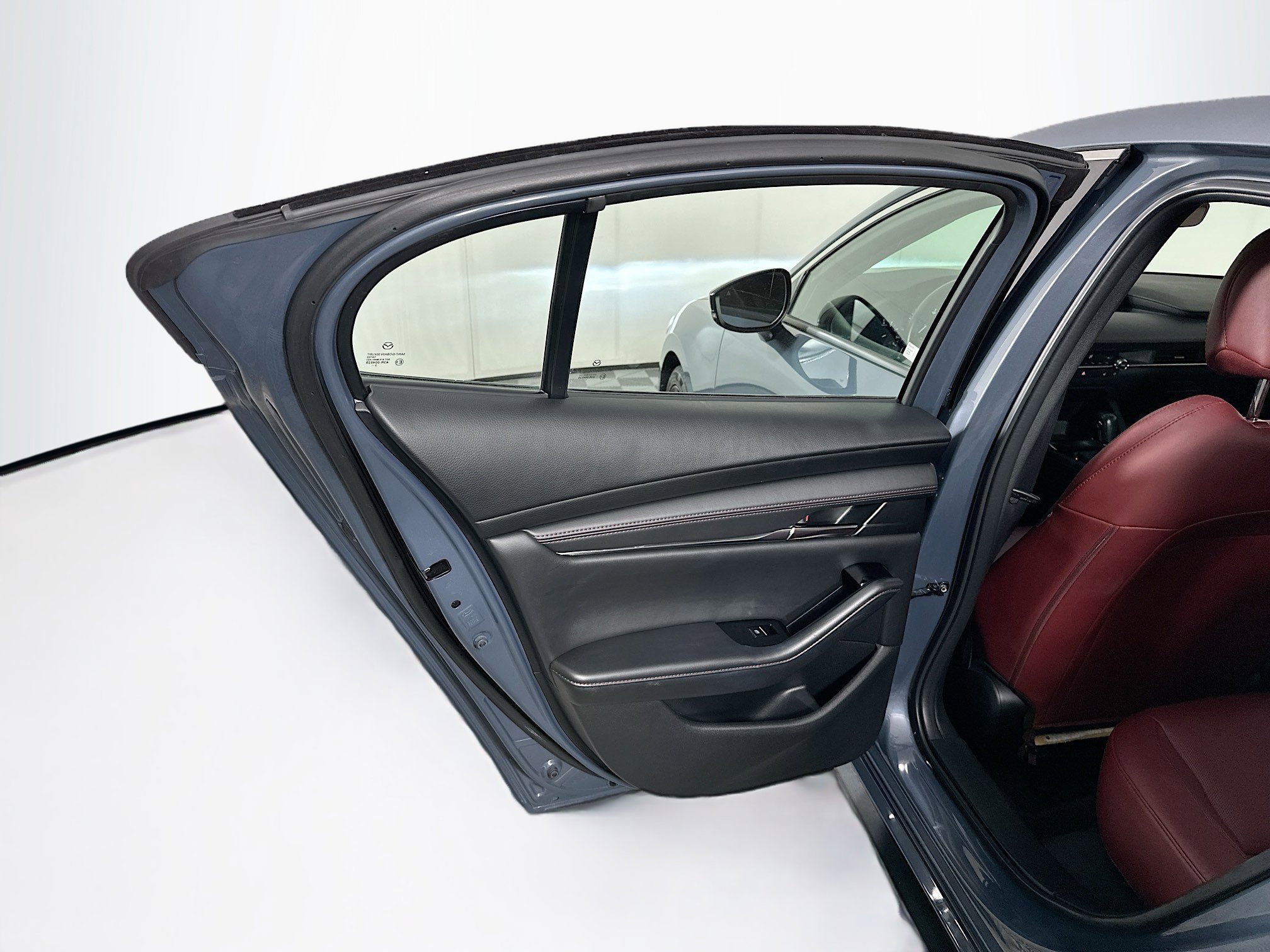 Used 2024 MAZDA MAZDA3 s image 25