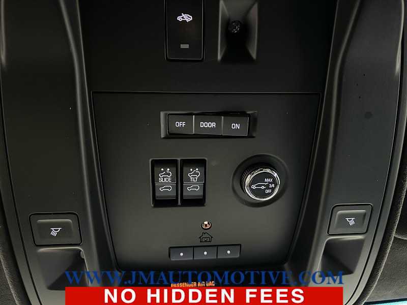 Used 2015 Cadillac Escalade Platinum image 39