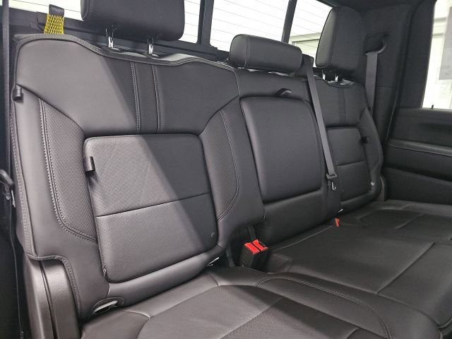 Used 2021 Chevrolet Silverado 3500 High Country w/ Technology Package image 16