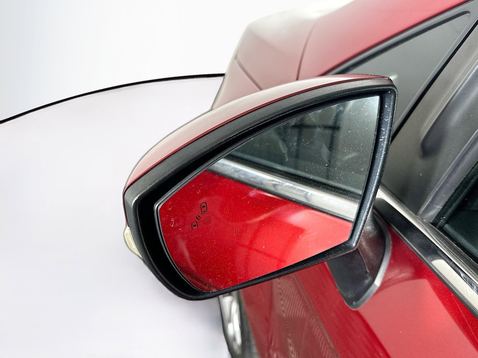 Used 2019 Ford EcoSport Titanium FWD image 16