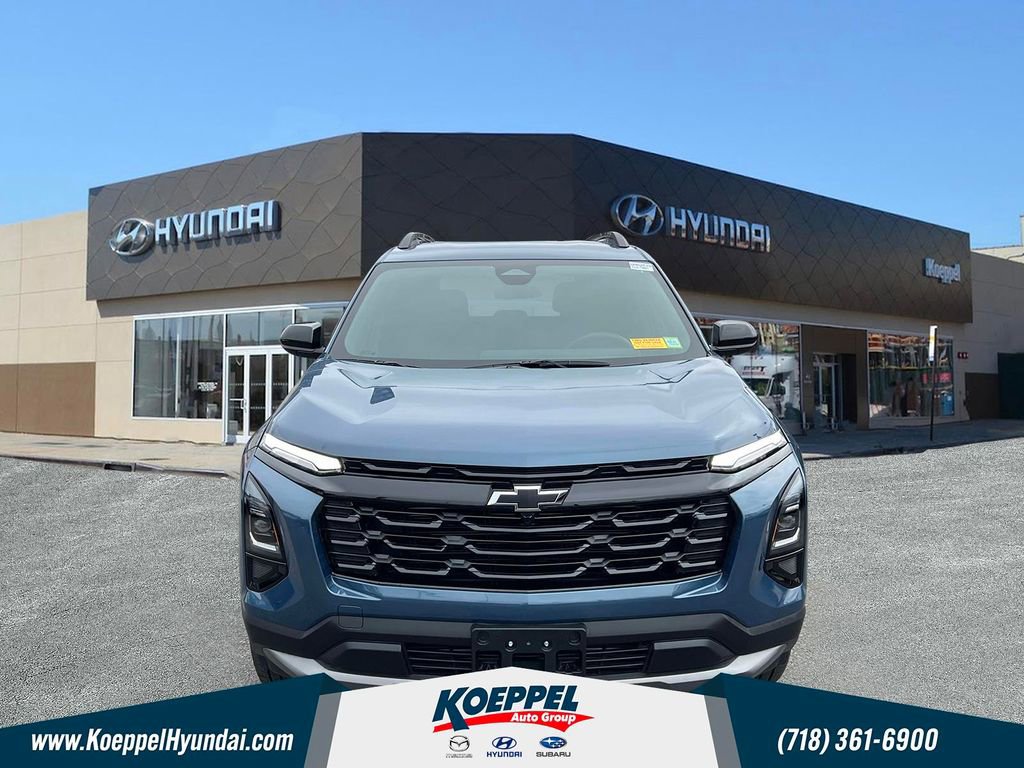 Used 2025 Chevrolet Equinox LT w/ Midnight Edition image 2