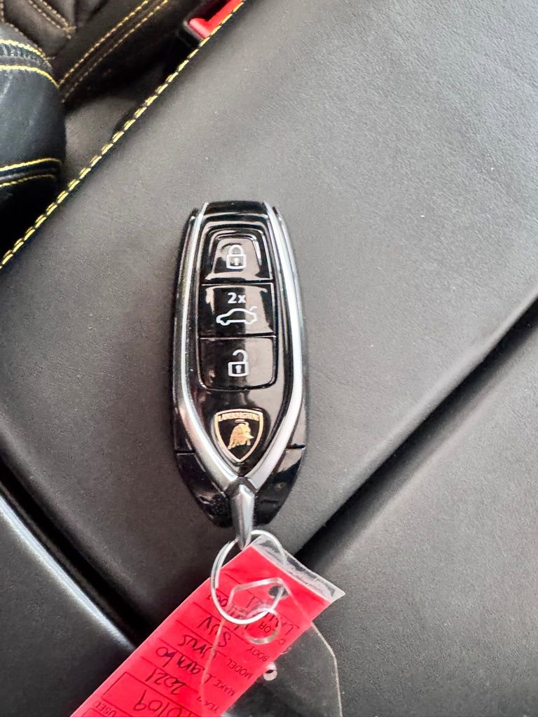 Used 2021 Lamborghini Urus image 47