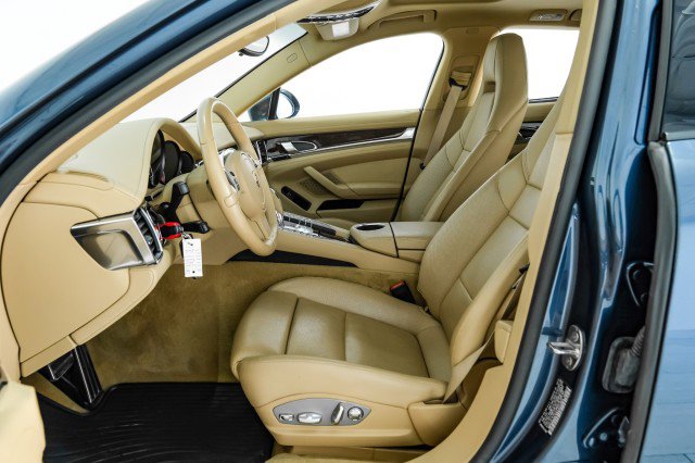 Used 2012 Porsche Panamera 4 image 29