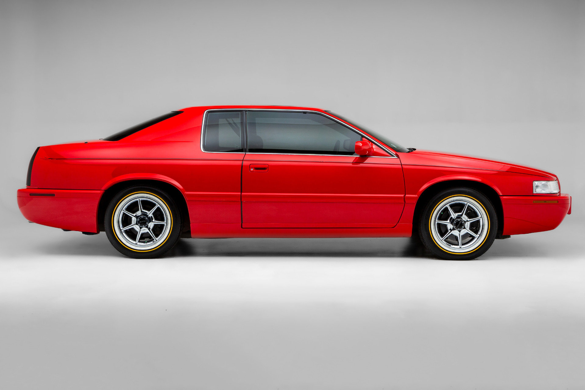 Used 2002 Cadillac Eldorado Collector's Edition image 2