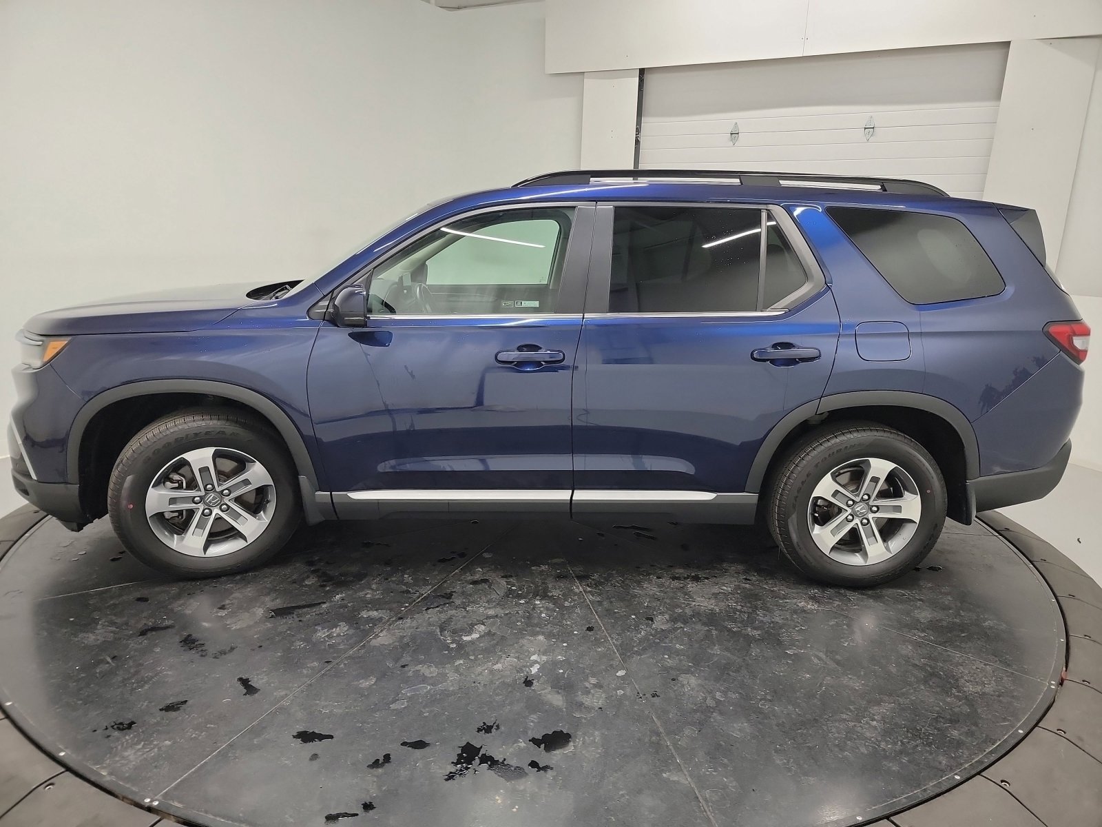 Certified 2024 Honda Pilot EX-L image 5