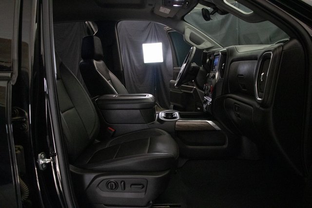Used 2022 Chevrolet Silverado 2500 LTZ w/ LTZ Premium Package image 17