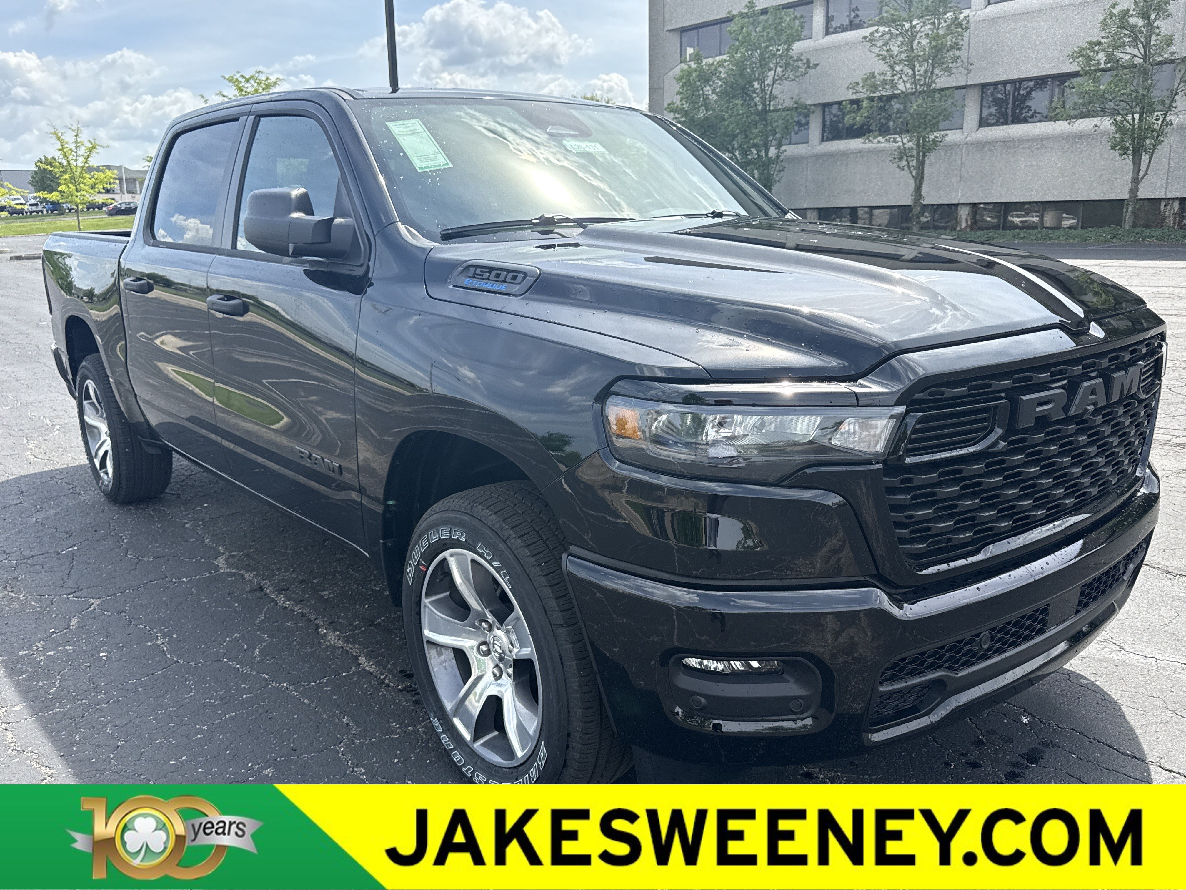 New 2026 RAM 1500 Express AWD/4WD image 1