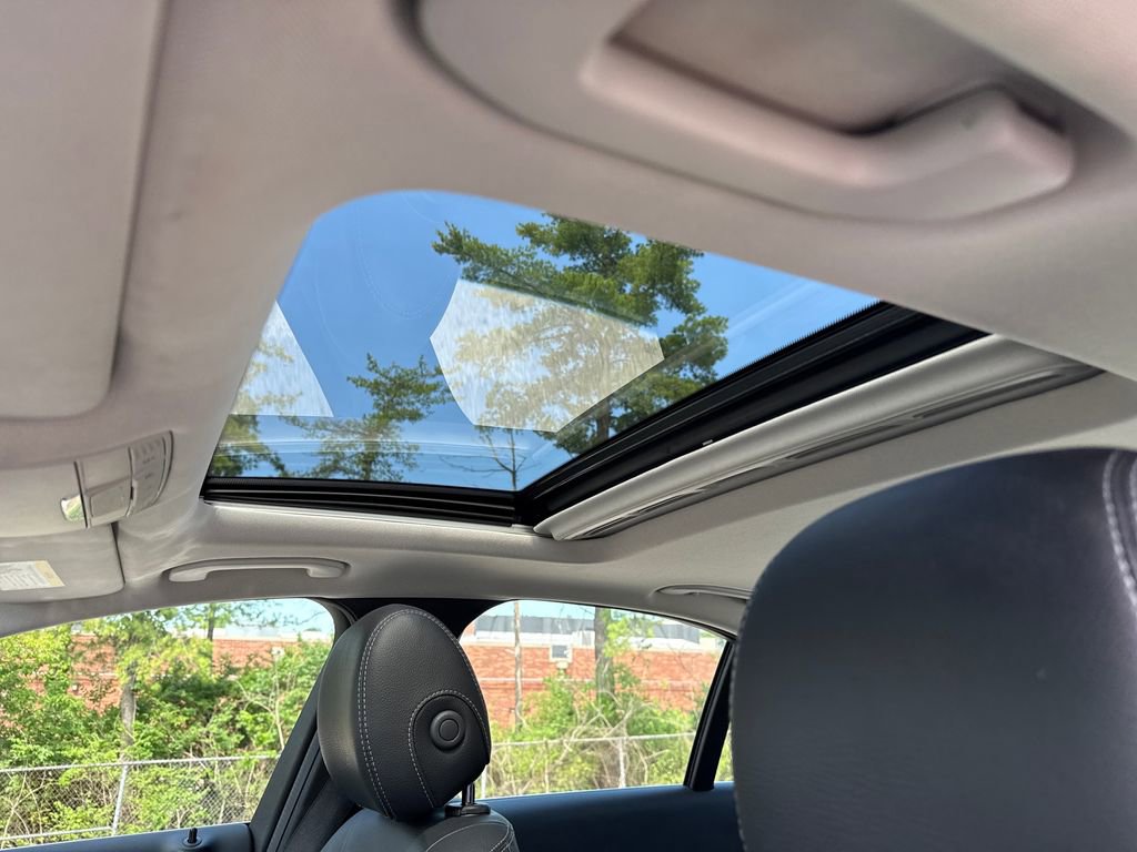 Used 2018 Mercedes-Benz C 300 4MATIC Sedan image 18
